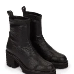 Botín negro de piel Pedro Miralles modelo 24300