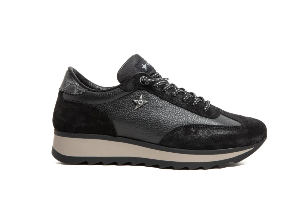 Deportiva negra de ante y piel Cetti C-1381