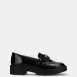Mocasín negro de piel acharolada con plataforma MLV