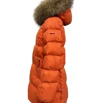 Abrigo acolchado naranja Alaska de Dichi con cuello de pelo