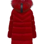 Abrigo acolchado rojo Alita de Dichi con capucha y cuello de pelo