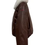 Chaqueta marrón Gari de Dichi con cuello blanco de borreguito