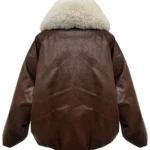 Chaqueta marrón Gari de Dichi con cuello blanco de borreguito