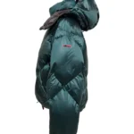 Chaqueta acolchada verde Lassie de Dichi con capucha