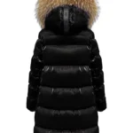 Abrigo acolchado negro Morena de Dichi con cuello de pelo