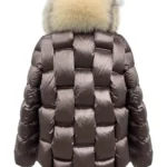 Chaqueta acolchada violeta Oliden de Dichi con cuello bicolor de pelo