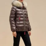 Chaqueta acolchada violeta Oliden de Dichi con cuello bicolor de pelo