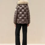 Chaqueta acolchada violeta Oliden de Dichi con cuello bicolor de pelo
