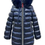 Abrigo acolchado azul Santia de Dichi con capucha y cuello de pelo