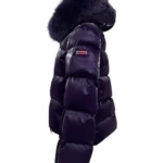 Chaqueta acolchada morada Sara de Dichi con cuello de pelo