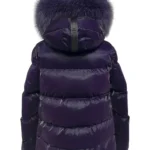 Chaqueta acolchada morada Sara de Dichi con cuello de pelo