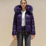 Chaqueta acolchada morada Sara de Dichi con cuello de pelo